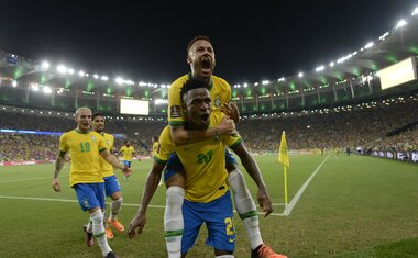 Imagem de destaque para Copa do Mundo 2022: veja datas, horários e como assistir aos jogos do Brasil!