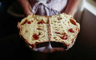 Colomba de Abacaxi com Coco e Cumaru, da Oli Pane i Salumeria