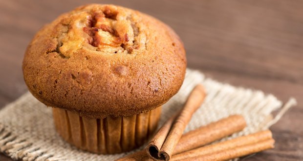 CUPCAKE DE MAÇÃ COM CANELA SEM GLÚTEN